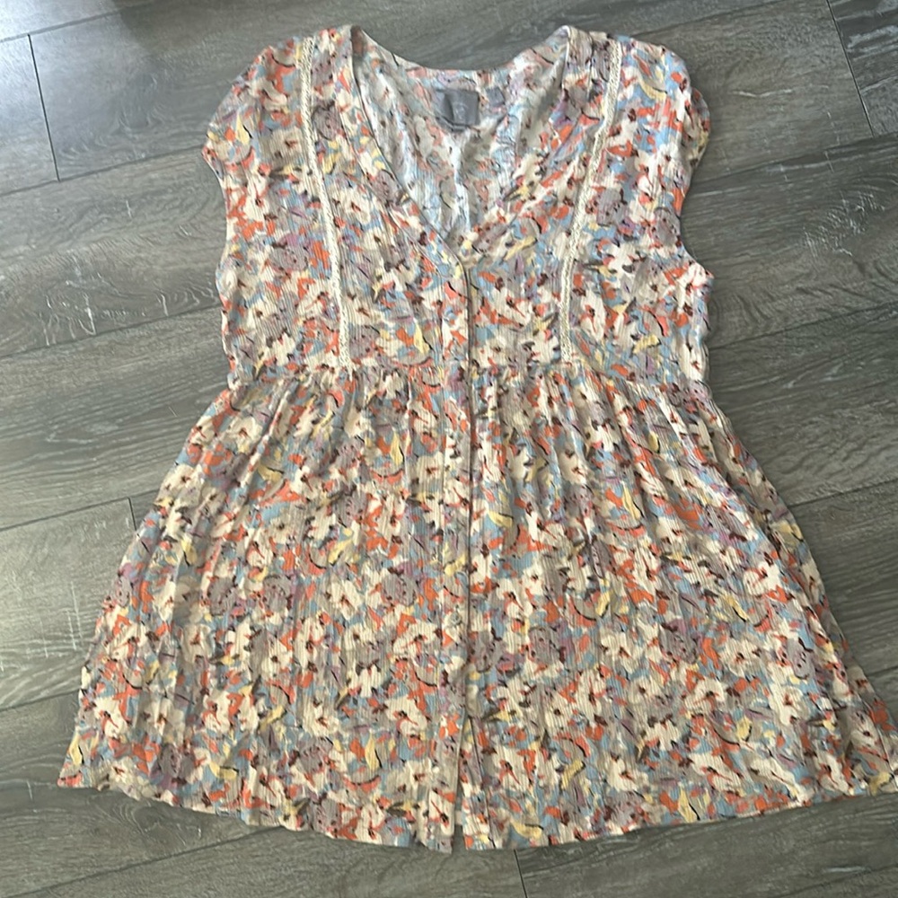 Anthro VANESSA VIRGINIA Asheville floral tunic - Picture 2 of 5